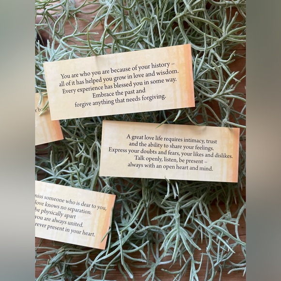 Soul Mate Oracle Cards - Picture 5 of 6